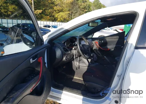 2016 Dodge Dart Gt Sport Blacktop z USA, uszkodzony, nr VIN 1C3CDFGB7GD823656